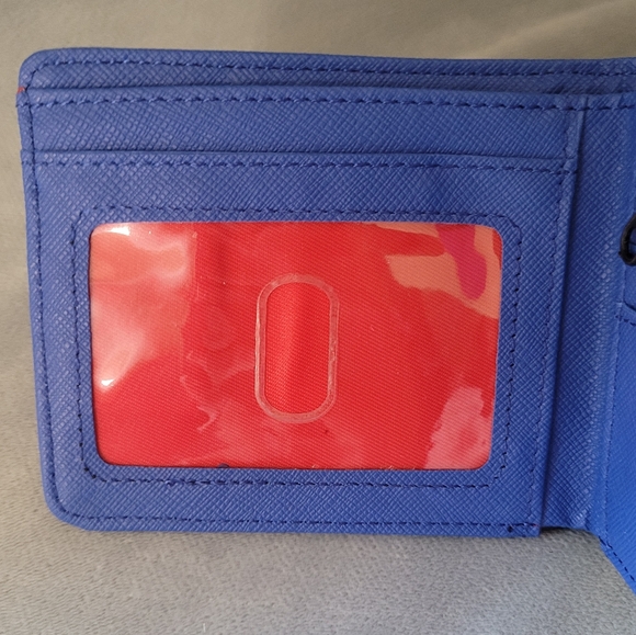 Jaws Wallet - Picture 11 of 16